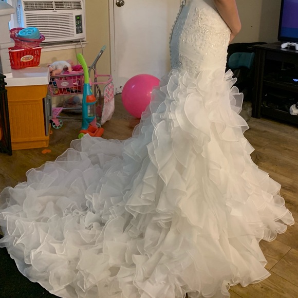 Strapless Mermaid Bridal Gown size 4 soft white - Picture 9 of 11